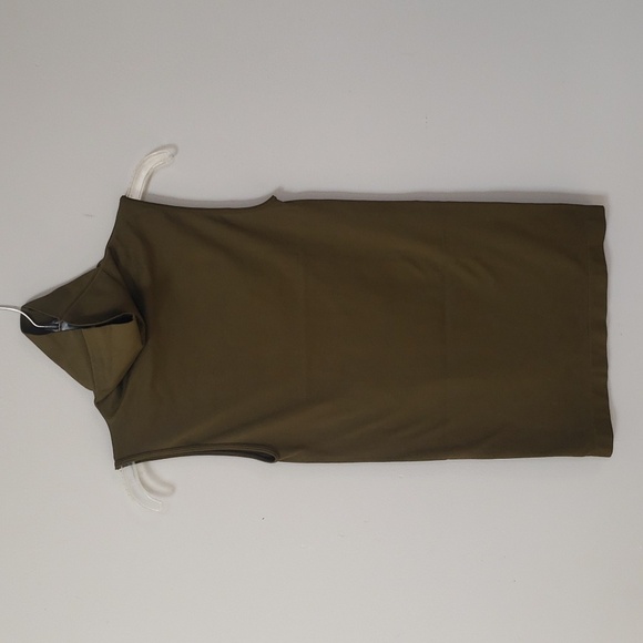 Skinny Tees Shirt Womens Small Olive Sleeveless Turtleneck Stretch Soft Base - Picture 1 of 6
